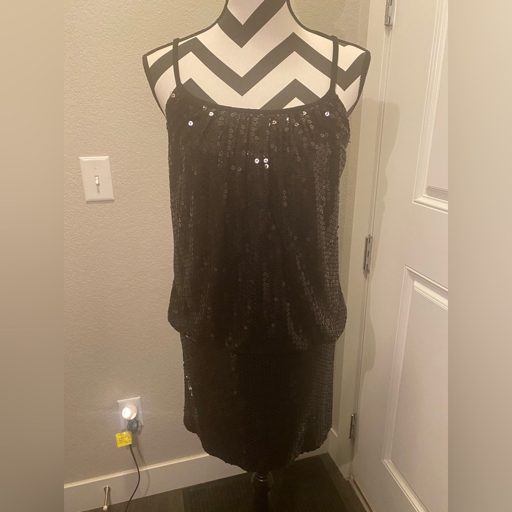 White Gouse Black Market sequins mini dress. Size 4